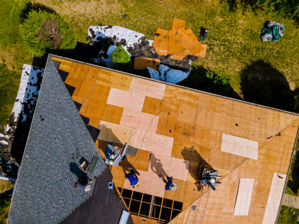 Best Commercial Roofing Services  in West Bend, WI